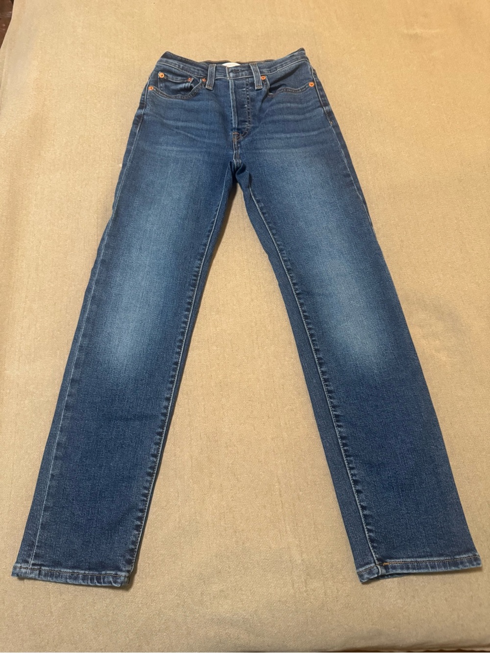 Levi's Women's Straight-Leg Jeans in Medium Blue Wash